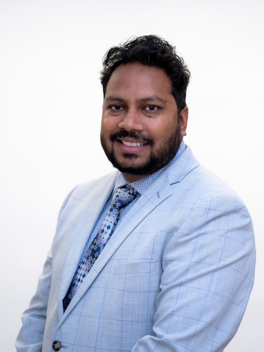 Ajay S. Praveen, Barrister & Solicitor